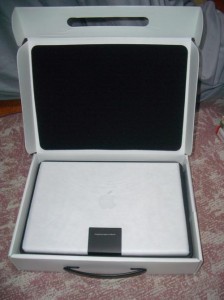20090102macbook2 箱の中