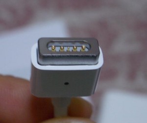20090102macbook4 電源端子