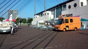 イベント会場前